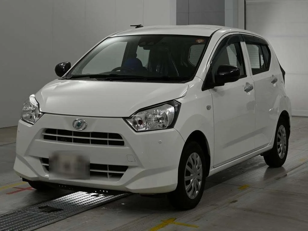 Daihatsu Mira e:S LA350S 2021